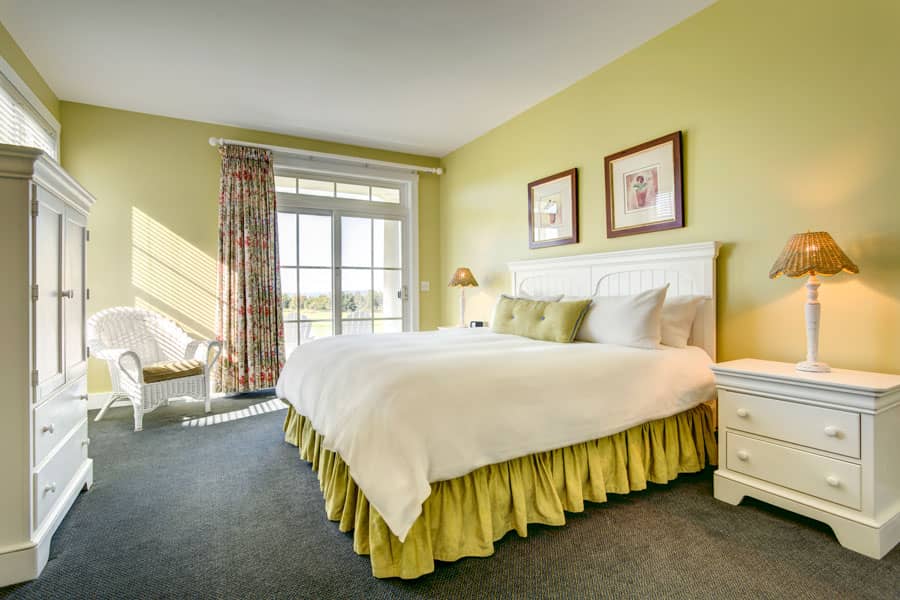 Crooked Tree Cottages interior, master bedroom